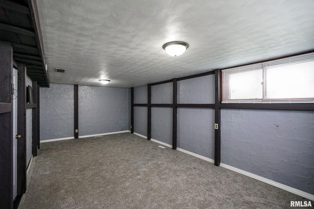 2705 W MILLBROOK Court, Peoria, IL 61615