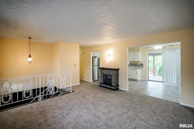 2705 W MILLBROOK Court, Peoria, IL 61615