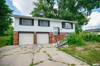 2705 W MILLBROOK Court, Peoria, IL 61615