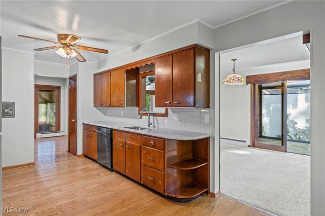 6208 Dora Boulevard, Independence, OH 44131