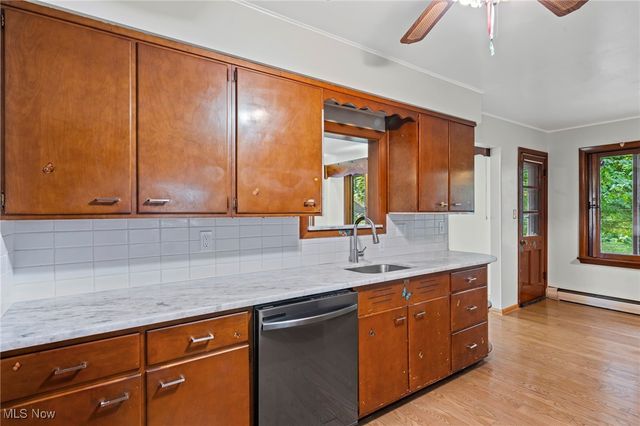 6208 Dora Boulevard, Independence, OH 44131