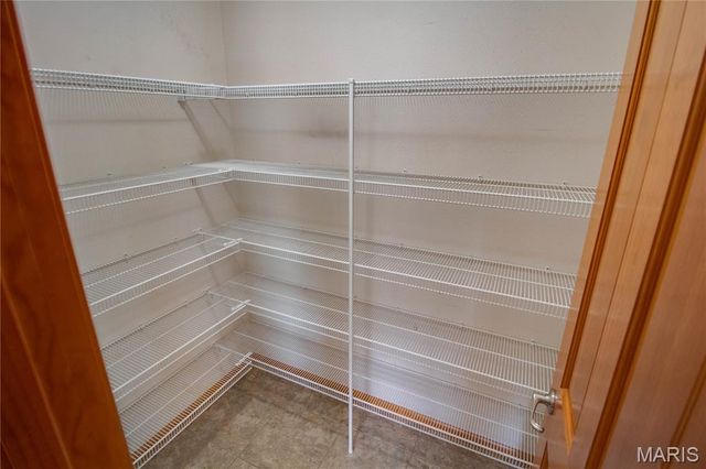 4285 Red Field Drive, Swansea, IL 62226