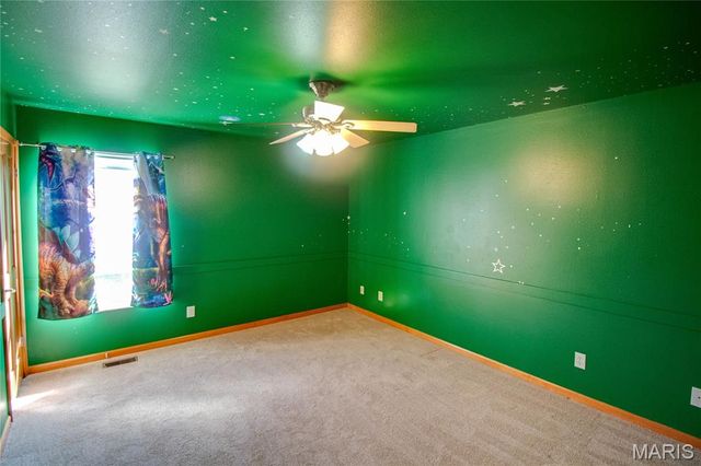 4285 Red Field Drive, Swansea, IL 62226