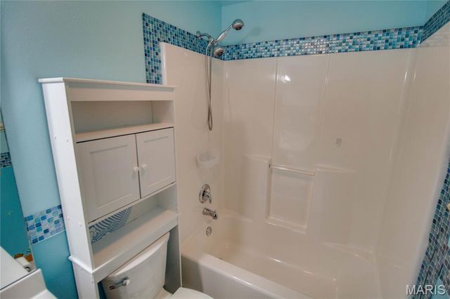 4285 Red Field Drive, Swansea, IL 62226