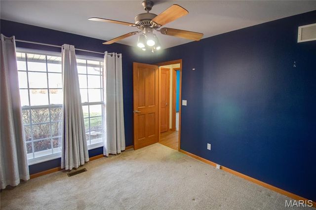 4285 Red Field Drive, Swansea, IL 62226