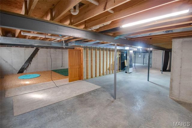 4285 Red Field Drive, Swansea, IL 62226