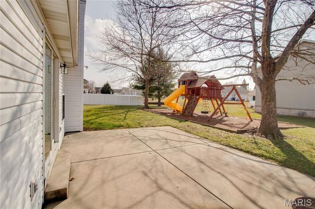 4285 Red Field Drive, Swansea, IL 62226