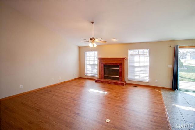 4285 Red Field Drive, Swansea, IL 62226