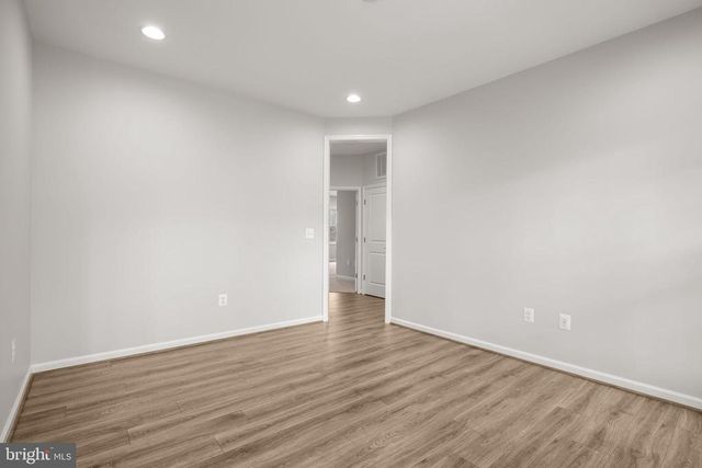 8005 ASHFORD DR, Fredericksburg, VA 22407