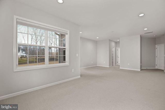 8005 ASHFORD DR, Fredericksburg, VA 22407