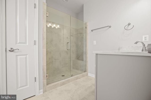 8005 ASHFORD DR, Fredericksburg, VA 22407