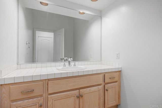 241 Camino Del Postigo, Escondido, CA 92029