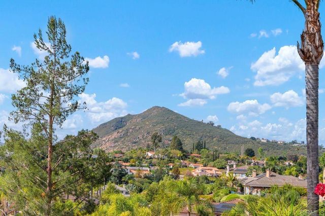 241 Camino Del Postigo, Escondido, CA 92029