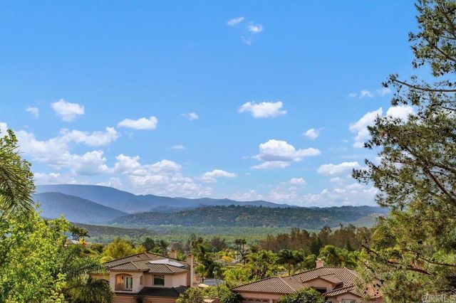 241 Camino Del Postigo, Escondido, CA 92029