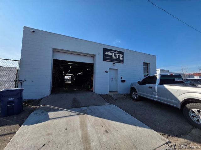 12317 Woodbine Street, Redford, MI 48239