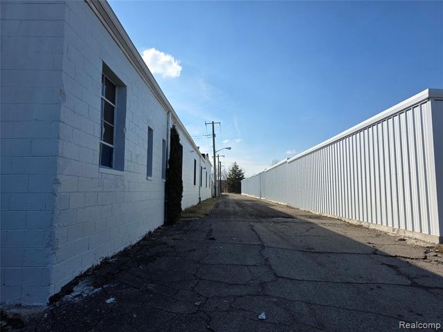 12317 Woodbine Street, Redford, MI 48239