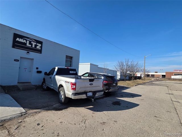 12317 Woodbine Street, Redford, MI 48239