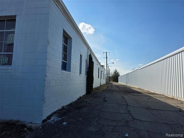 12317 Woodbine Street, Redford, MI 48239