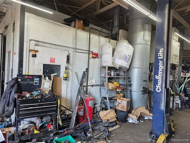 12317 Woodbine Street, Redford, MI 48239