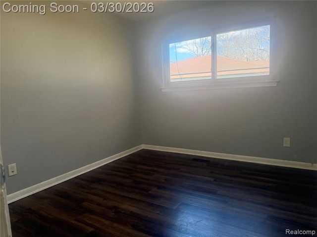 4631 Ziegler Street, Dearborn Heights, MI 48125