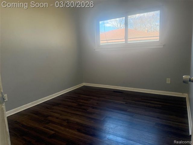 4631 Ziegler Street, Dearborn Heights, MI 48125