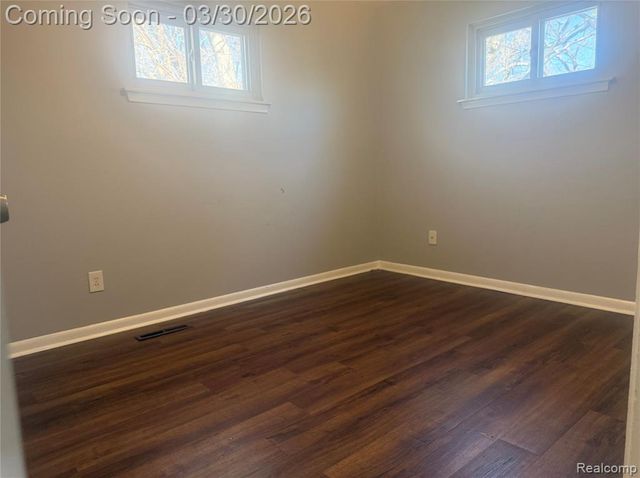 4631 Ziegler Street, Dearborn Heights, MI 48125