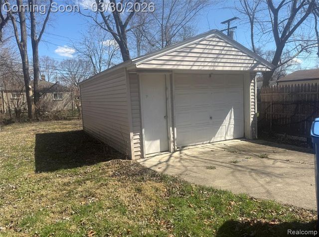 4631 Ziegler Street, Dearborn Heights, MI 48125