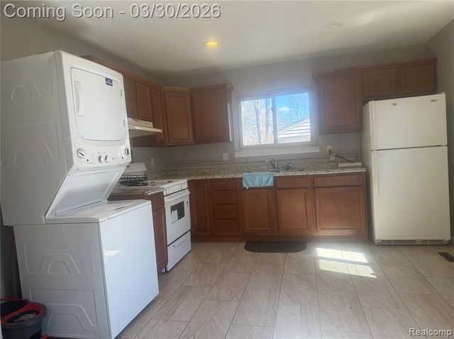 4631 Ziegler Street, Dearborn Heights, MI 48125