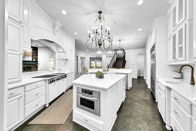 10 Valhalla Drive, Cabot, AR 72023