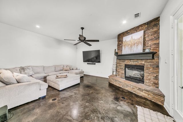 10 Valhalla Drive, Cabot, AR 72023