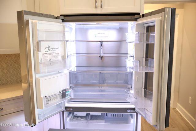 6619 Heritage Hills Dr, Crestwood, KY 40014