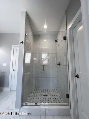 6619 Heritage Hills Dr, Crestwood, KY 40014