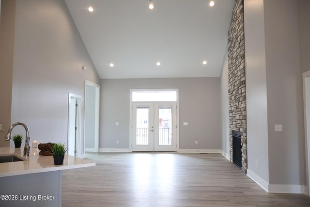 6619 Heritage Hills Dr, Crestwood, KY 40014