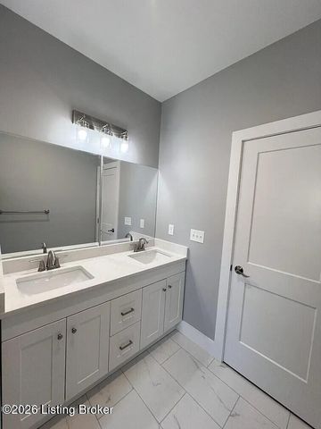 6619 Heritage Hills Dr, Crestwood, KY 40014