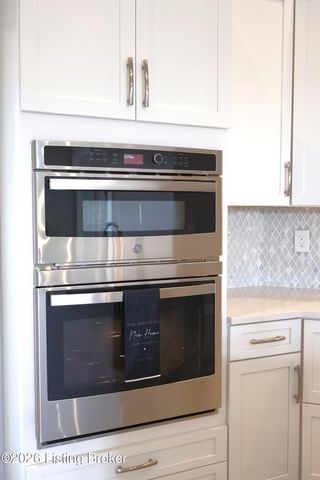 6619 Heritage Hills Dr, Crestwood, KY 40014