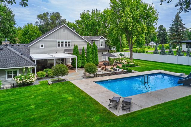 820 Niagara Lane N, Plymouth, MN 55447