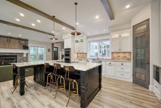 820 Niagara Lane N, Plymouth, MN 55447