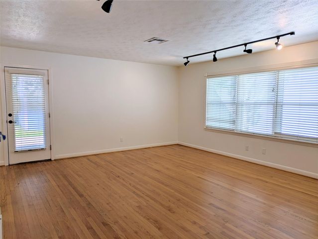 4514 Benning Drive, Houston, TX 77035