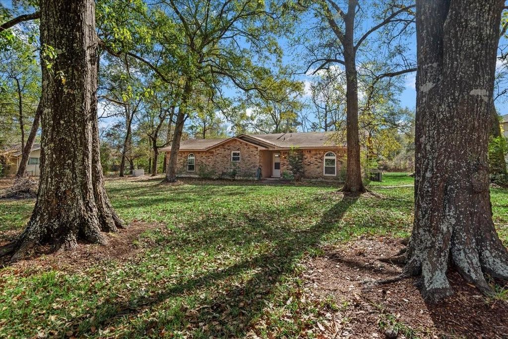 504 Catfish Lane, Conroe, TX 77384