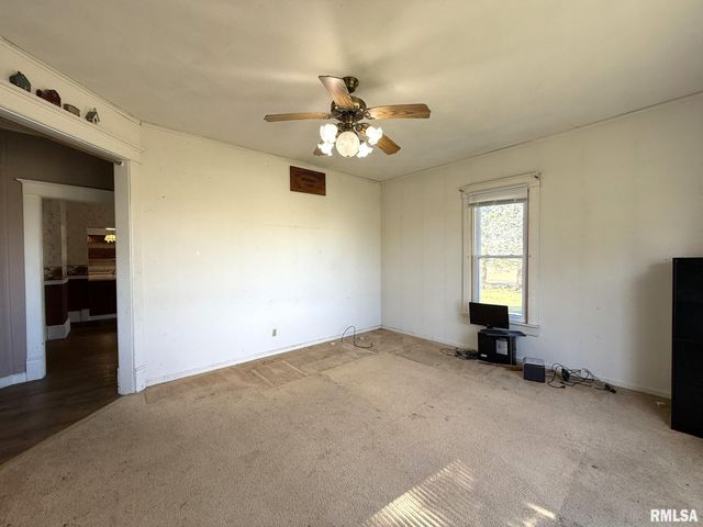 2260 Knox Rd 600 E, Wataga, IL 61488