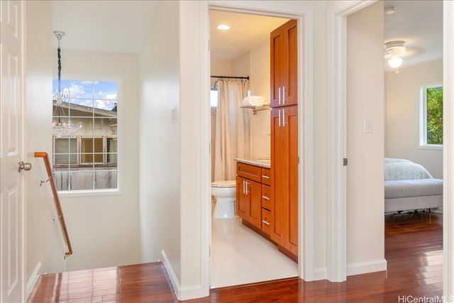 3098 E Manoa Road, Honolulu, HI 96822
