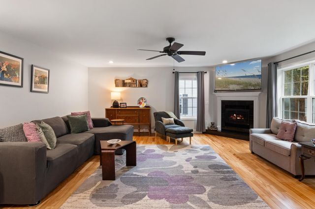 47 Lavoie Drive, Essex Junction, VT 05452