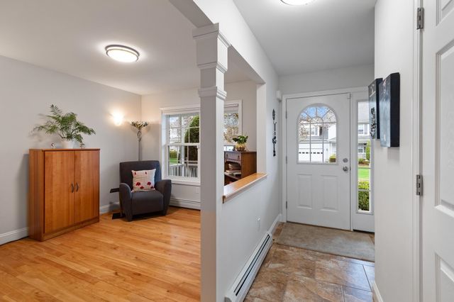 47 Lavoie Drive, Essex Junction, VT 05452