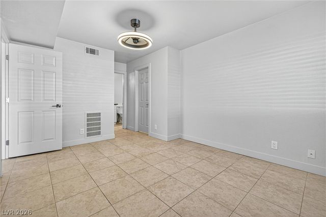 5330 Rod Court 102, Las Vegas, NV 89122