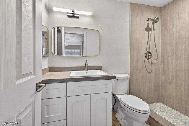 5330 Rod Court 102, Las Vegas, NV 89122