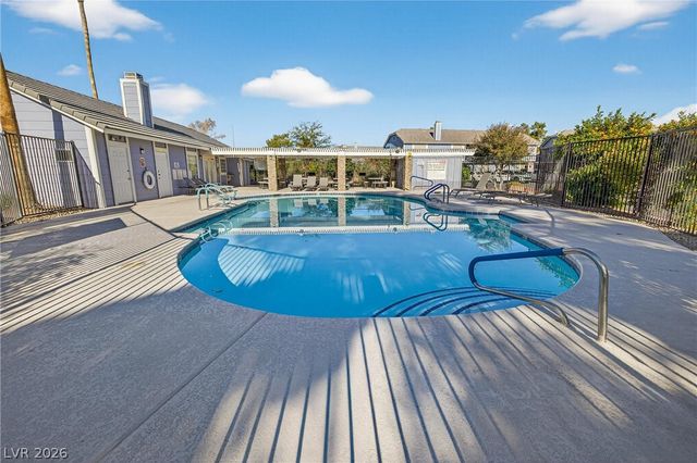 5330 Rod Court 102, Las Vegas, NV 89122