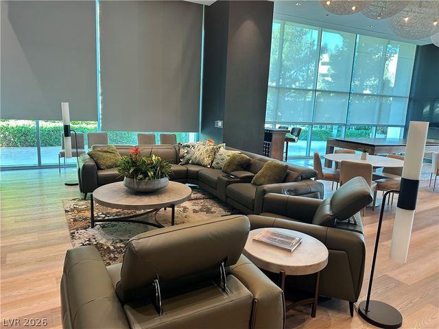 222 Karen Avenue 3305, Las Vegas, NV 89109