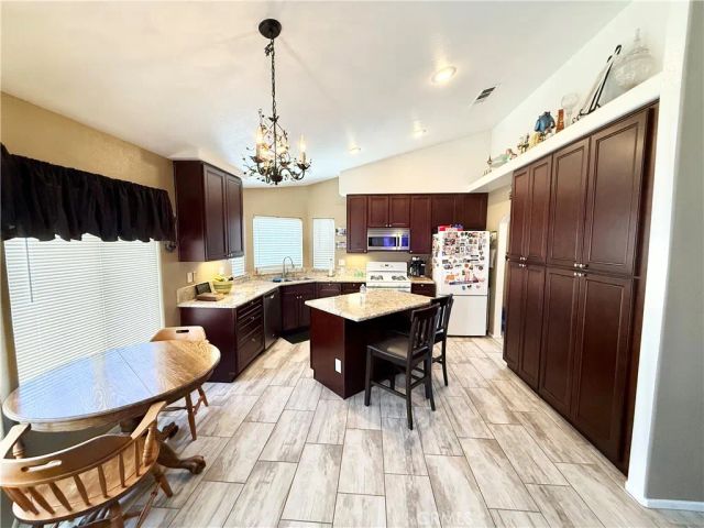 1046 Sycamore, San Jacinto, CA 92582