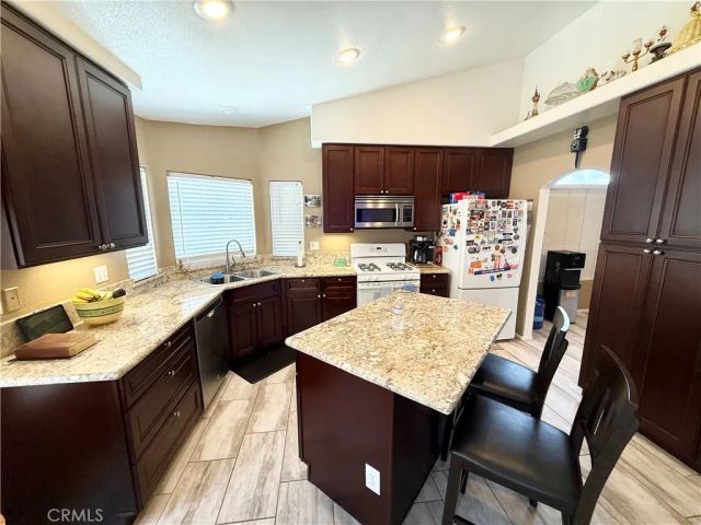 1046 Sycamore, San Jacinto, CA 92582
