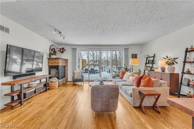 57 Riverside Drive, Berea, OH 44017